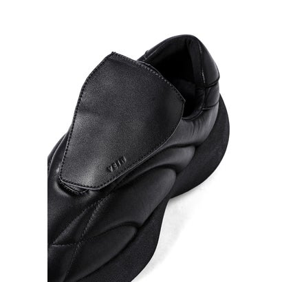 COW LEATHER PUFFER CLEAT TRAINER （Black）｜詳細画像