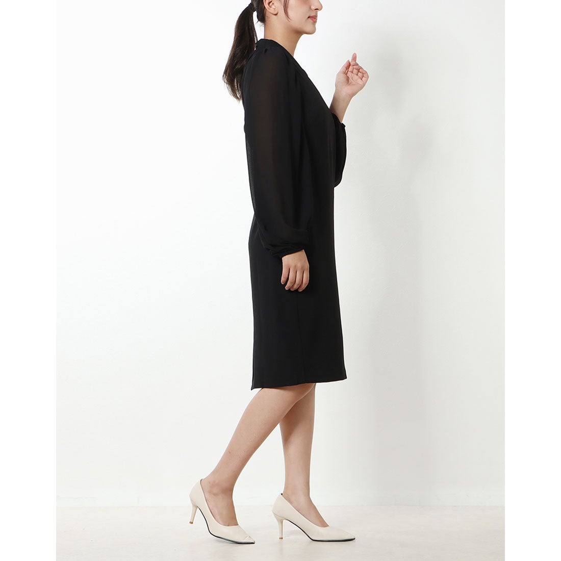 with　Sleeve　Camuto　Long　レディース　and　Front　Slit　Gown　ヴィンスカムート　V-Neck　Vince　ドレス-