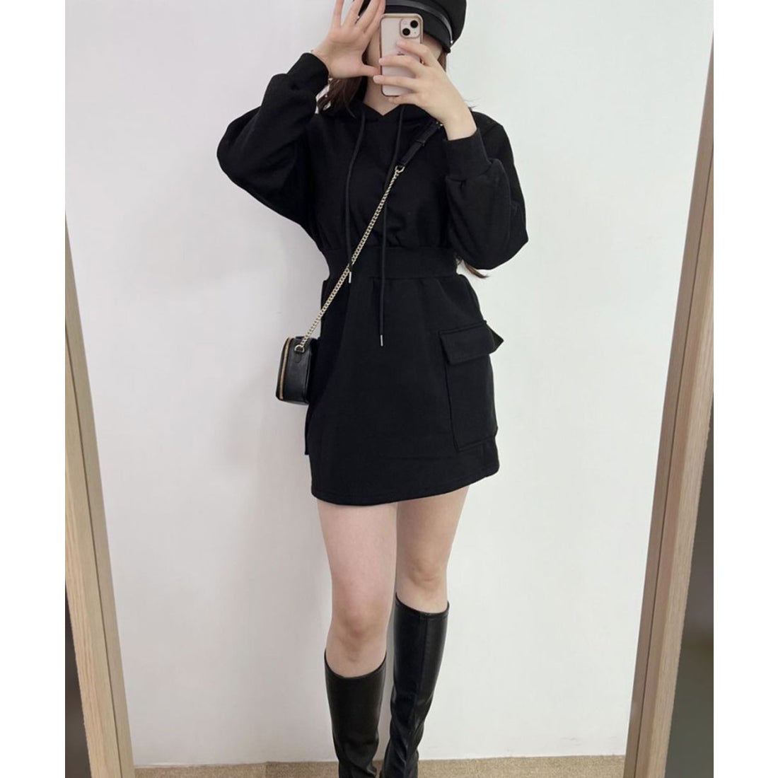 美品】Ééフード付きスウェットミニワンピース レディース