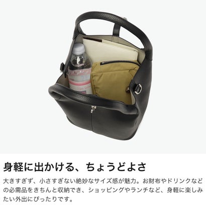 正規品 トートバッグ レディース ブランド レザー 牛革 手持ち 肩かけ 斜めがけ バケツ型 おしゃれ 小型 高級感 2WAY TRERO イタリアンダブルフェイスレザーベルトトート V-1641 （ブラック×グレー）｜詳細画像