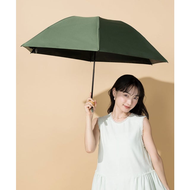 【公式限定】晴雨兼用 最強の日傘 折りたたみ レディース 女性 無地 シンプル 日焼け対策 UV対策 大きめ 大きい 大判 折り畳み傘 彼女 母 母の日 おしゃれ かわいい 誕生日 クリスマス プレゼント ギフト【Wpc.UVO】 CALM PARASOL3段無地mini (グリーン)