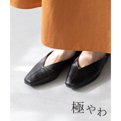 ウェレッグ welleg Vカット ゴールドアクセント 極やわパンプス （1020ブラックPU）｜詳細画像