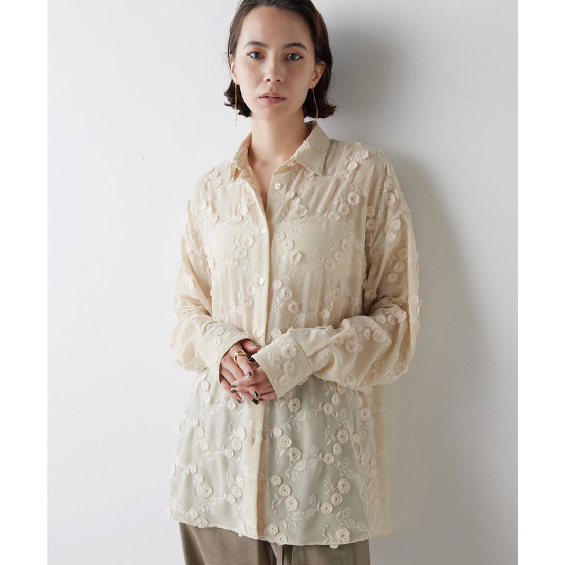 ウィムガゼット Whim Gazette 刺繍シャツ （beige） - ファッション