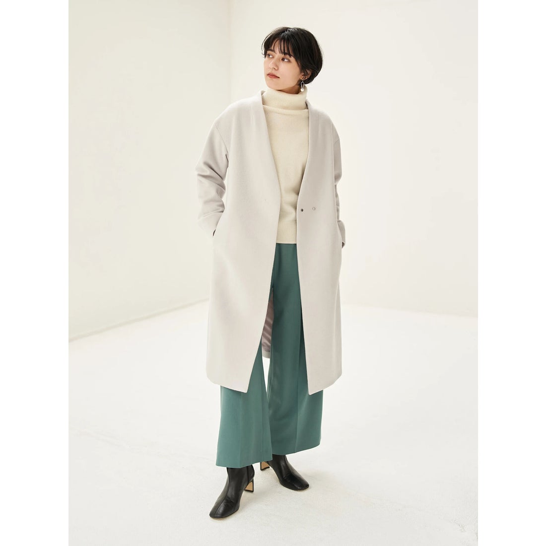 イェッカ ヴェッカ YECCA VECCA P.Vネックウールコート （ブラック 