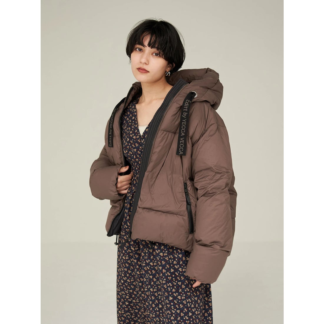 イェッカ ヴェッカ YECCA VECCA グリーンダウンZIPフーディー