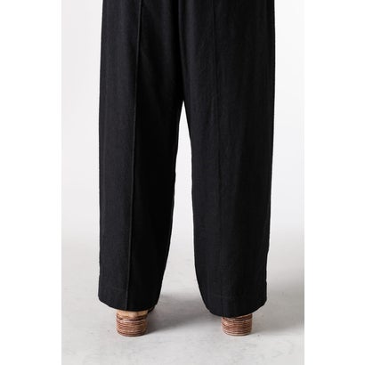 PLEATED STRAIGHT-LEG TROUSERS Black｜詳細画像
