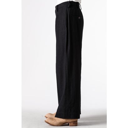 PLEATED STRAIGHT-LEG TROUSERS Black｜詳細画像