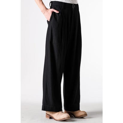 PLEATED STRAIGHT-LEG TROUSERS Black｜詳細画像
