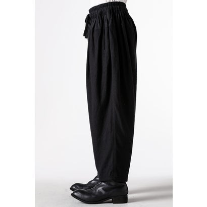 TAPERED DRAWSTRING TROUSERS Black｜詳細画像