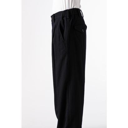 DROP-CROTCH PLEATED TROUSERS Black｜詳細画像