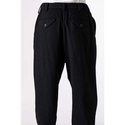 DROP-CROTCH PLEATED TROUSERS Black｜詳細画像
