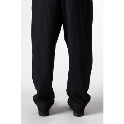 DROP-CROTCH PLEATED TROUSERS Black｜詳細画像