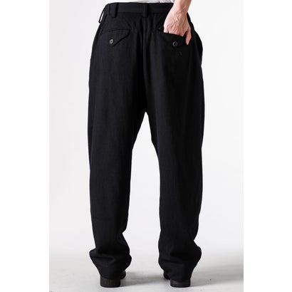 DROP-CROTCH PLEATED TROUSERS Black｜詳細画像