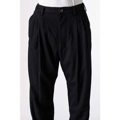DROP-CROTCH PLEATED TROUSERS Black｜詳細画像