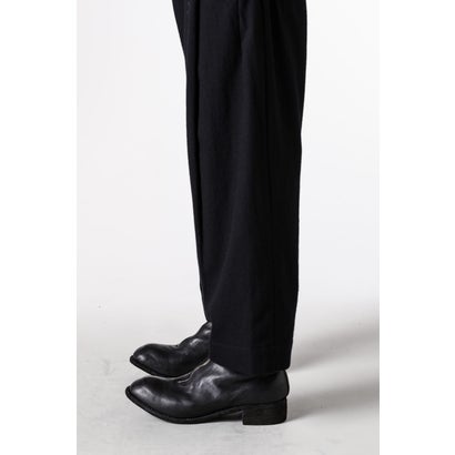 DROP-CROTCH TAPERED TROUSERS Black｜詳細画像