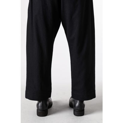 DROP-CROTCH TAPERED TROUSERS Black｜詳細画像